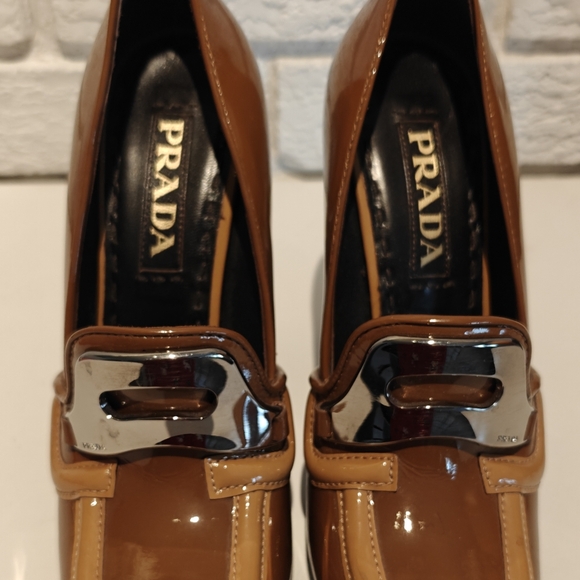 Prada shoes - Picture 2 of 8